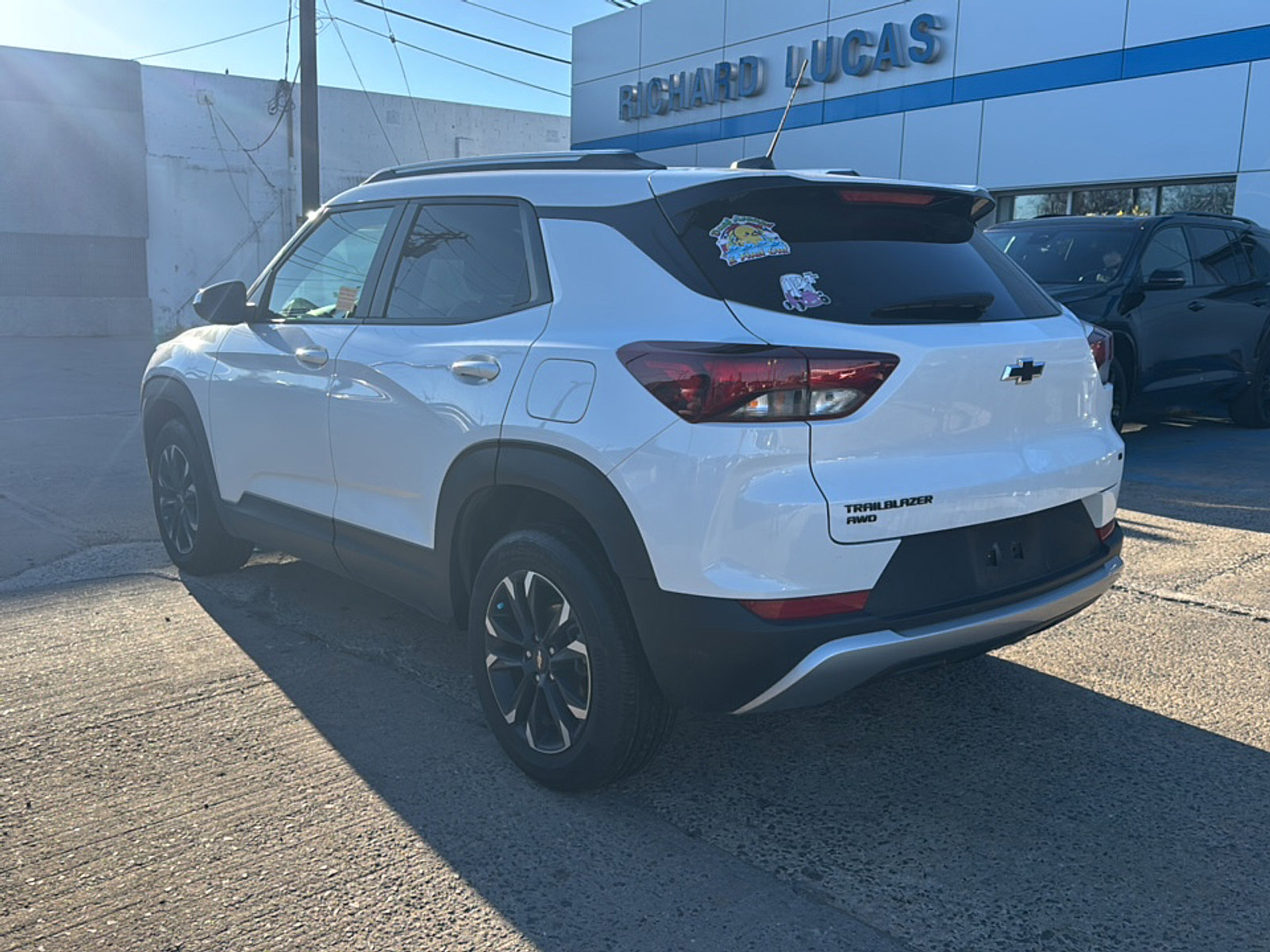 2023 Chevrolet Trailblazer LT photo 3