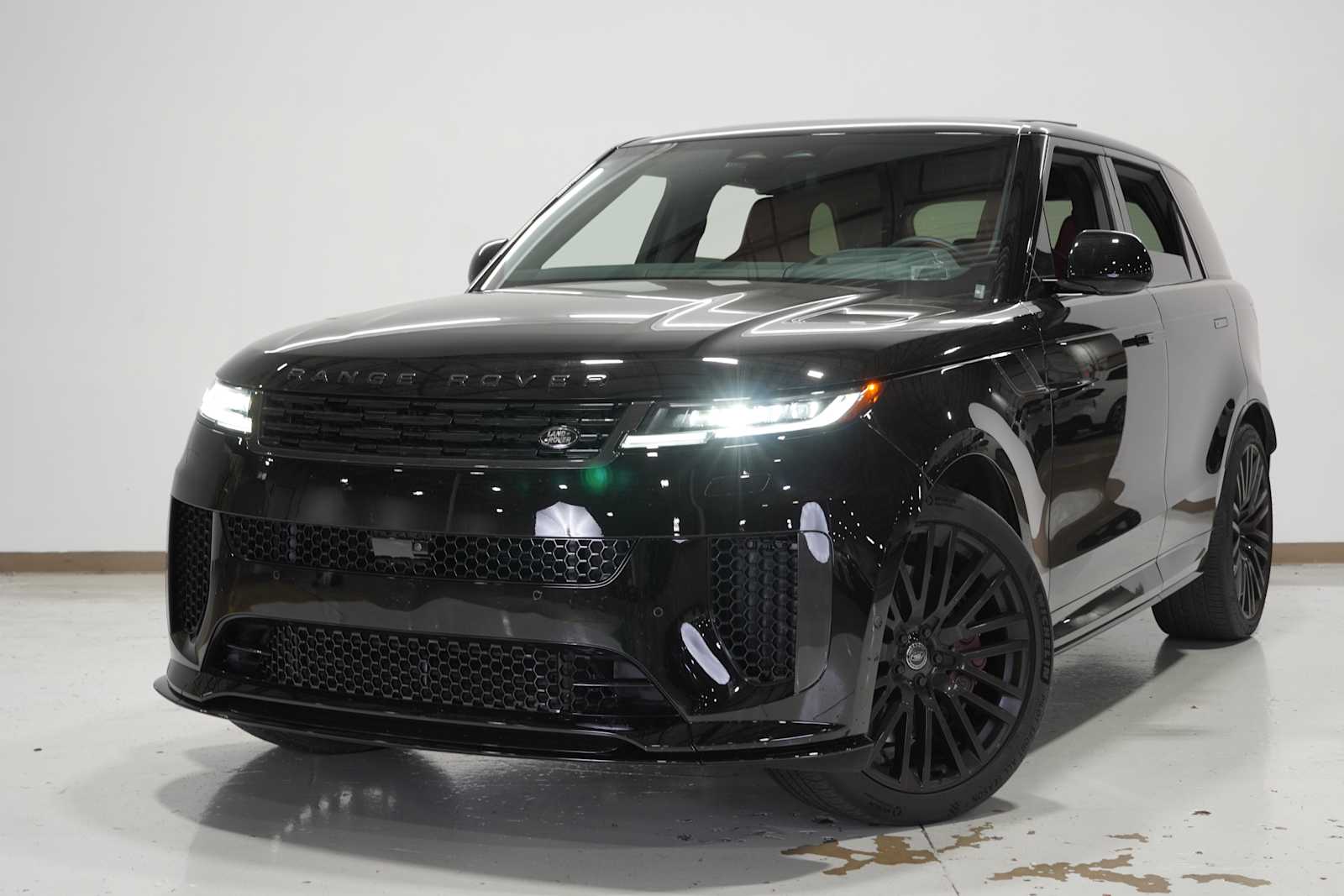 2024 Land Rover Range Rover Sport SV Edition One's photo