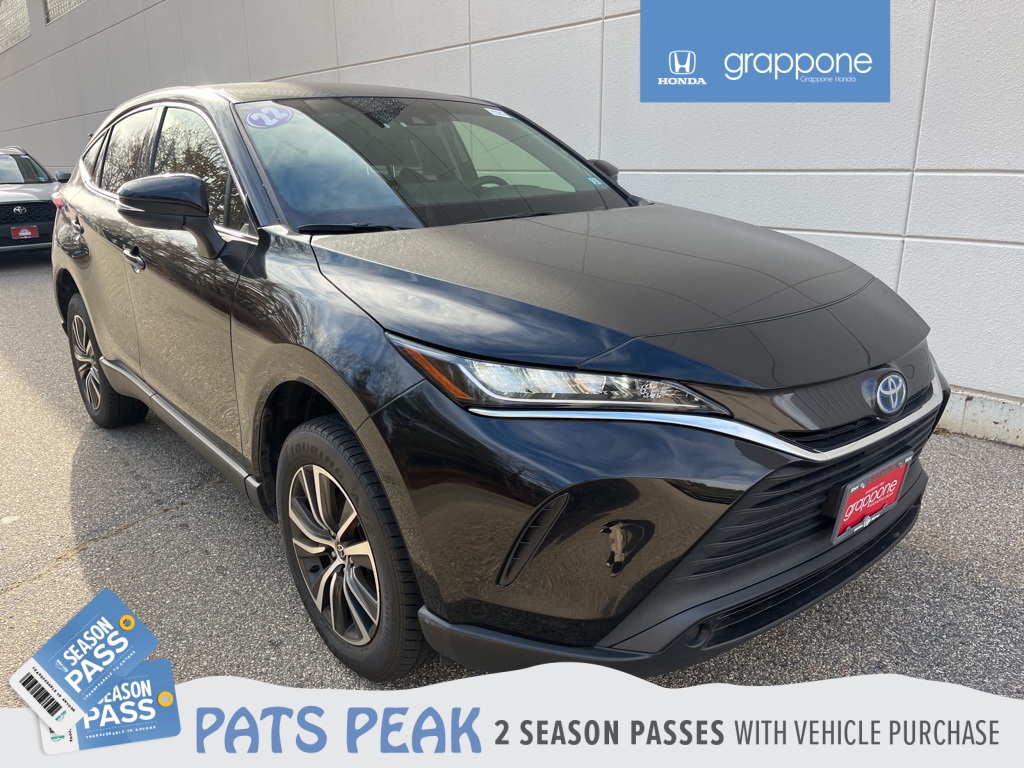 2022 Toyota Venza LE's photo