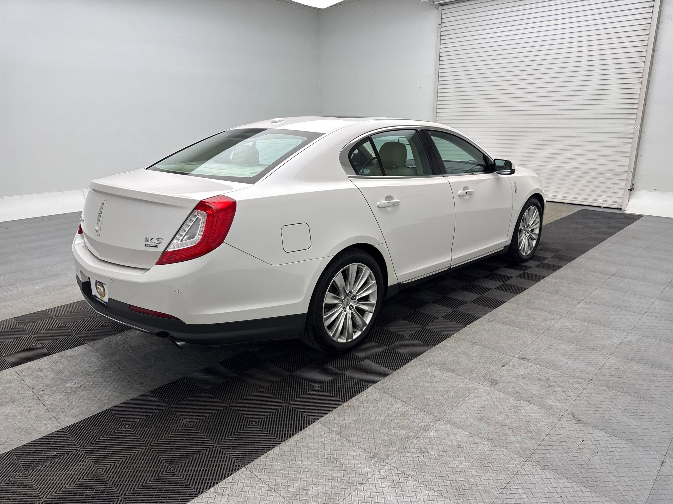 2014 Lincoln MKS EcoBoost photo 8