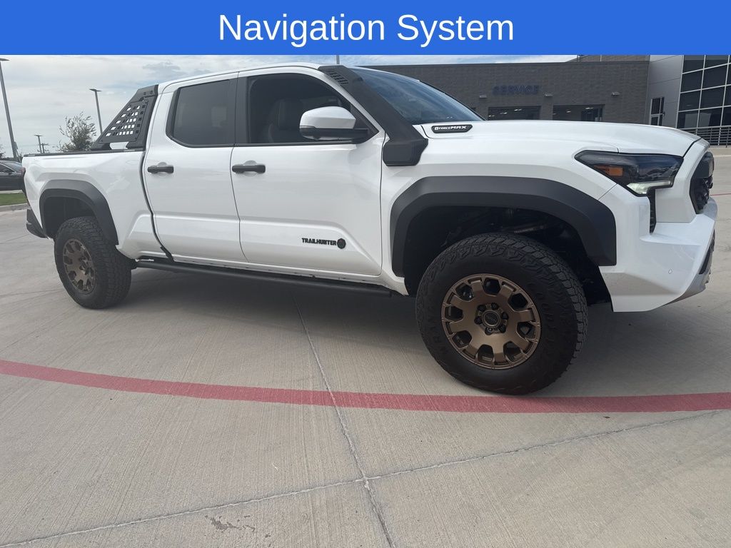 2025 Toyota Tacoma Trailhunter photo 2