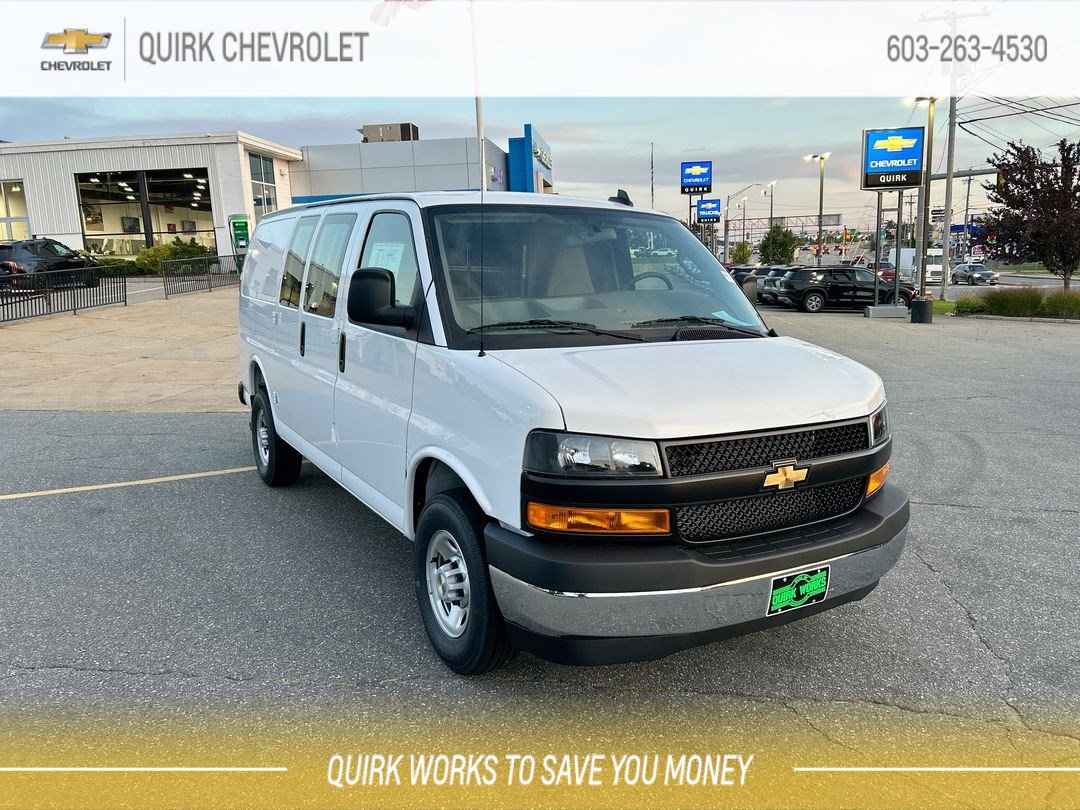 2025 Chevrolet Express Cargo Work Van's photo