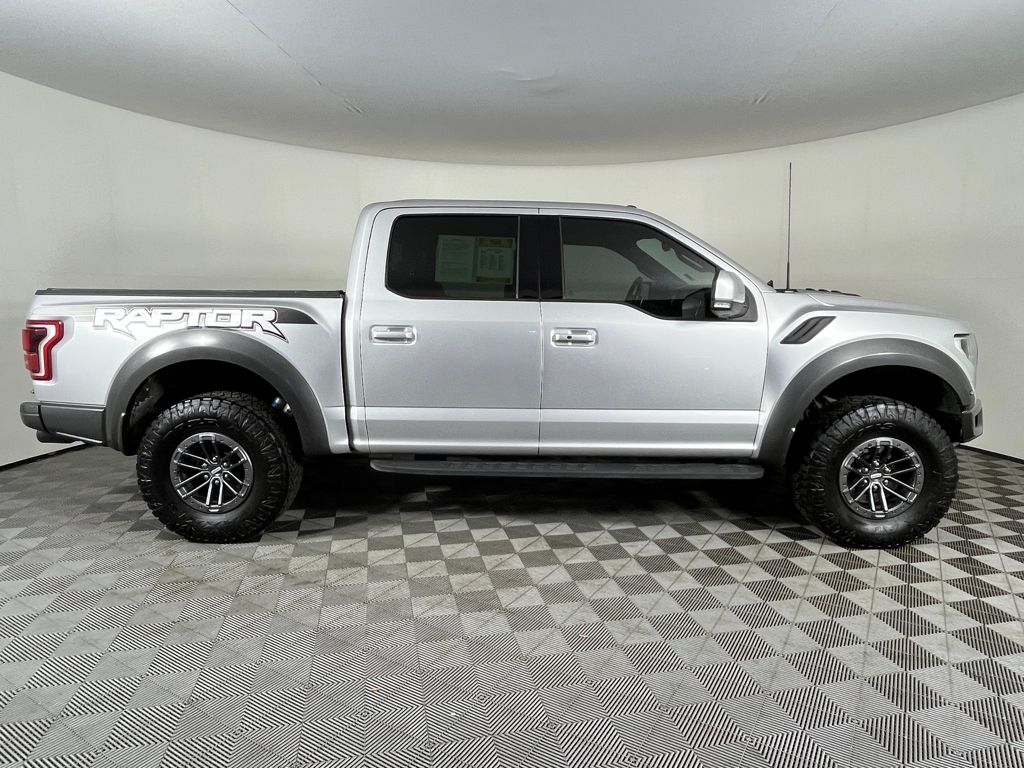 2018 Ford F-150 Raptor photo 4