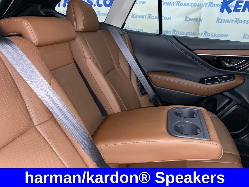 2022 Subaru Outback Touring XT photo 9