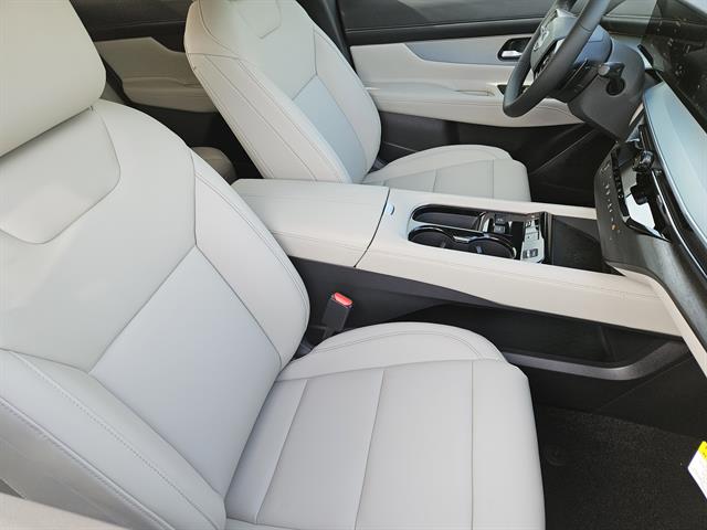 2025 Nissan Murano SL photo 10