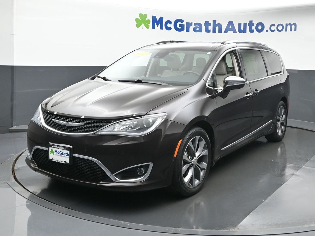 2017 Chrysler Pacifica Limited photo 18