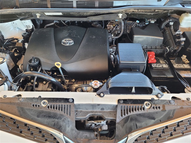 2020 Toyota Sienna SE photo 31