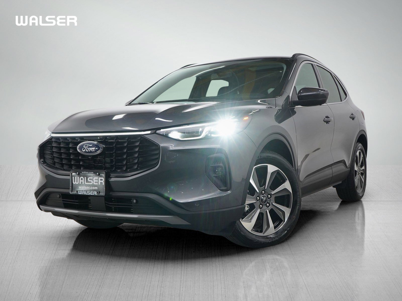 2024 Ford Escape Platinum's photo