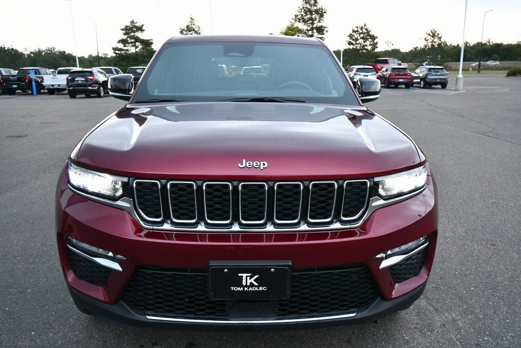 2024 Jeep Cherokee Limited 4xe photo 8