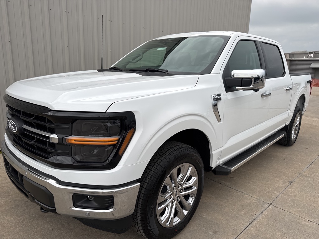 2025 Ford F-150 XLT's photo