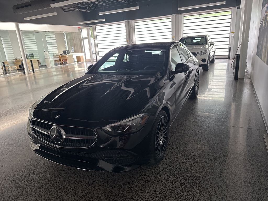 2025 Mercedes-Benz C-Class Sedan C 300's photo
