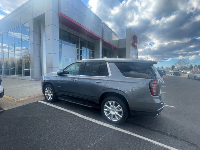 2021 Chevrolet Tahoe High Country photo 2