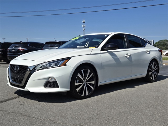2021 Nissan Altima 2.5 SR photo 2