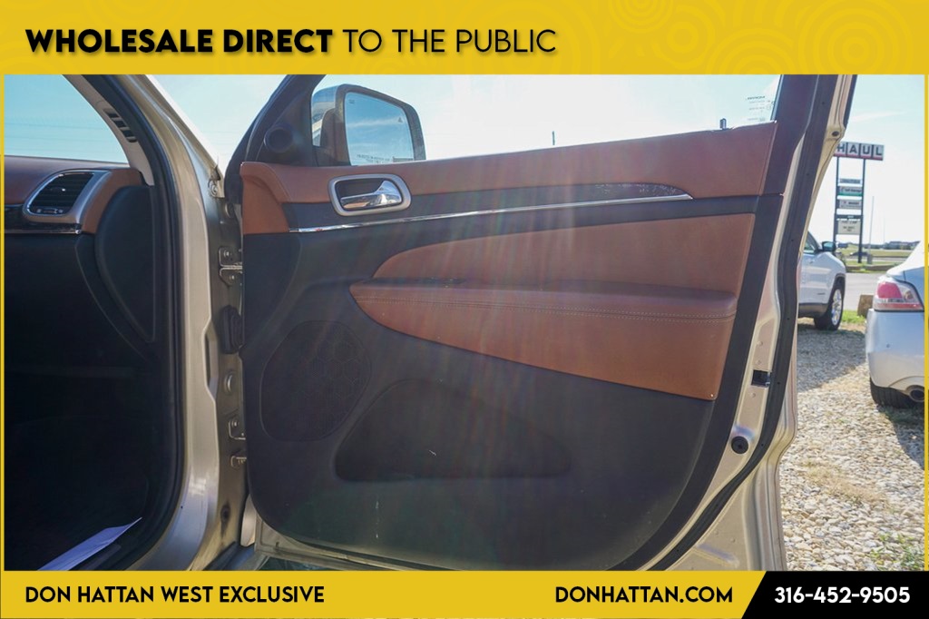 2012 Jeep Grand Cherokee Overland photo 24
