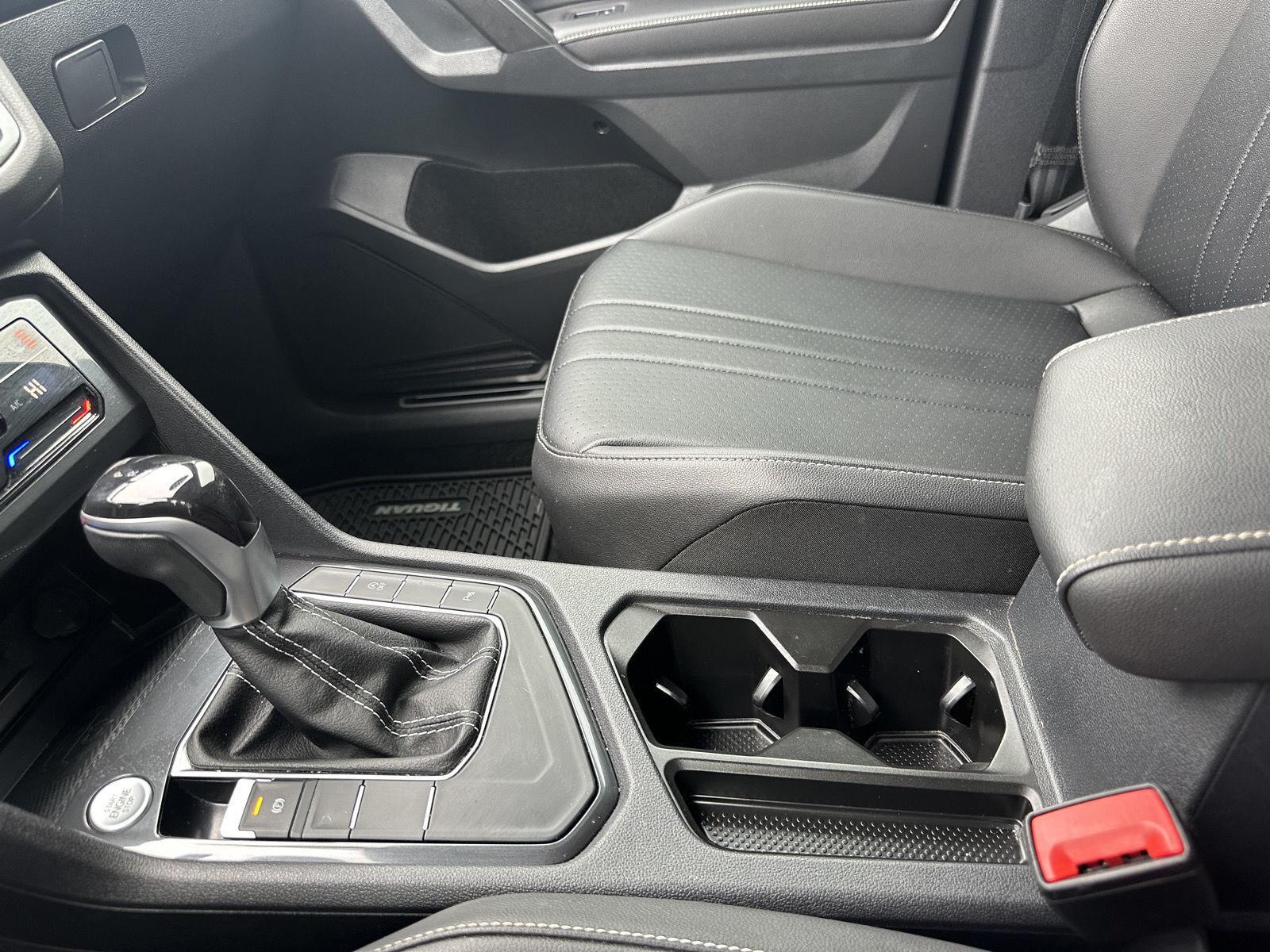 2022 Volkswagen Tiguan SE R-Line Black photo 26