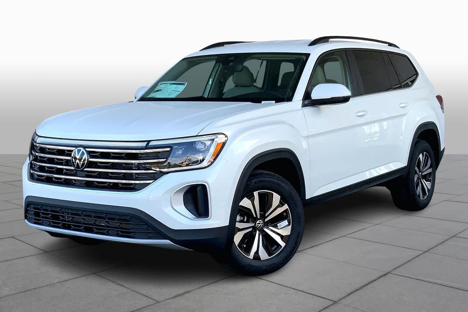 2026 Volkswagen Atlas SE's photo