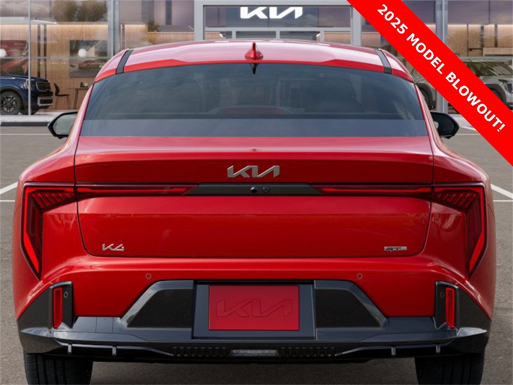 2025 Kia K4 GT-Line Turbo photo 12