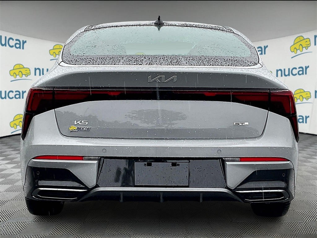 2025 Kia K5 GT-Line photo 4