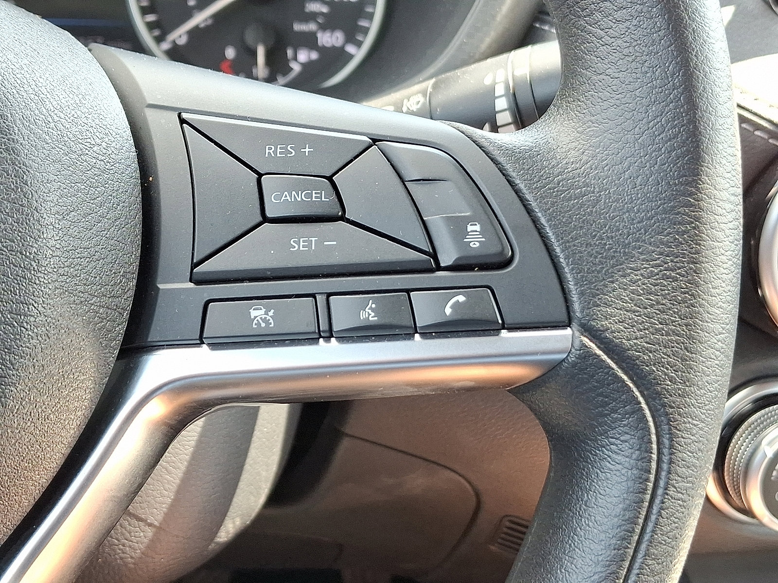 2025 Nissan Sentra SV photo 21
