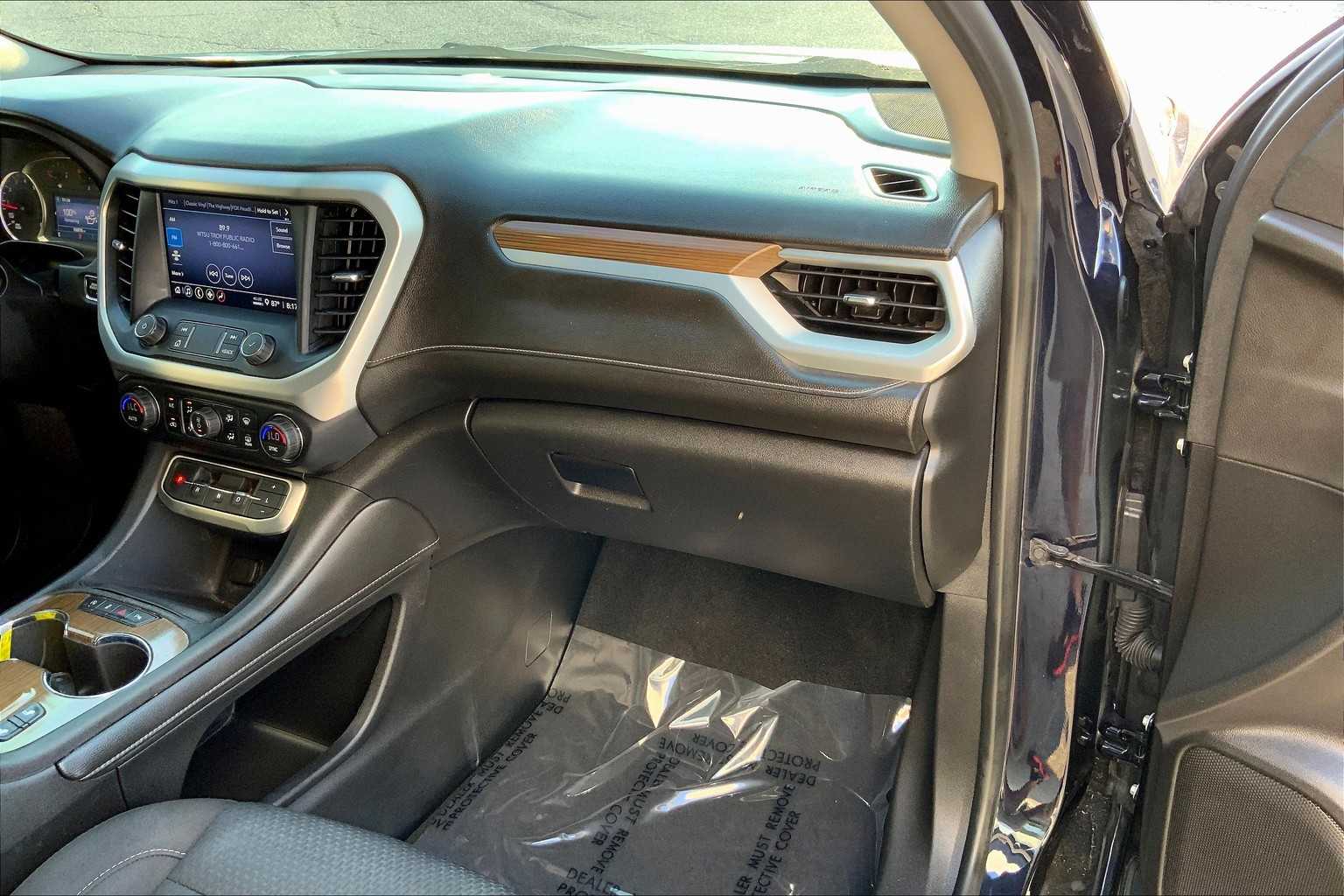 2021 Gmc Acadia SLE photo 17