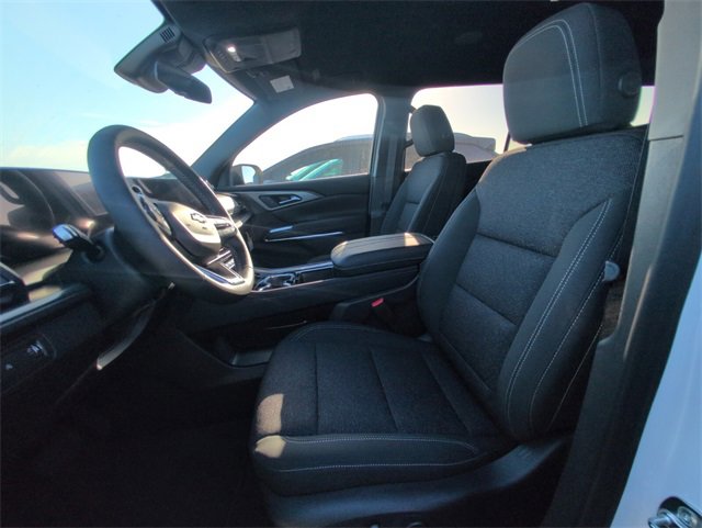 2026 Chevrolet Traverse photo 7