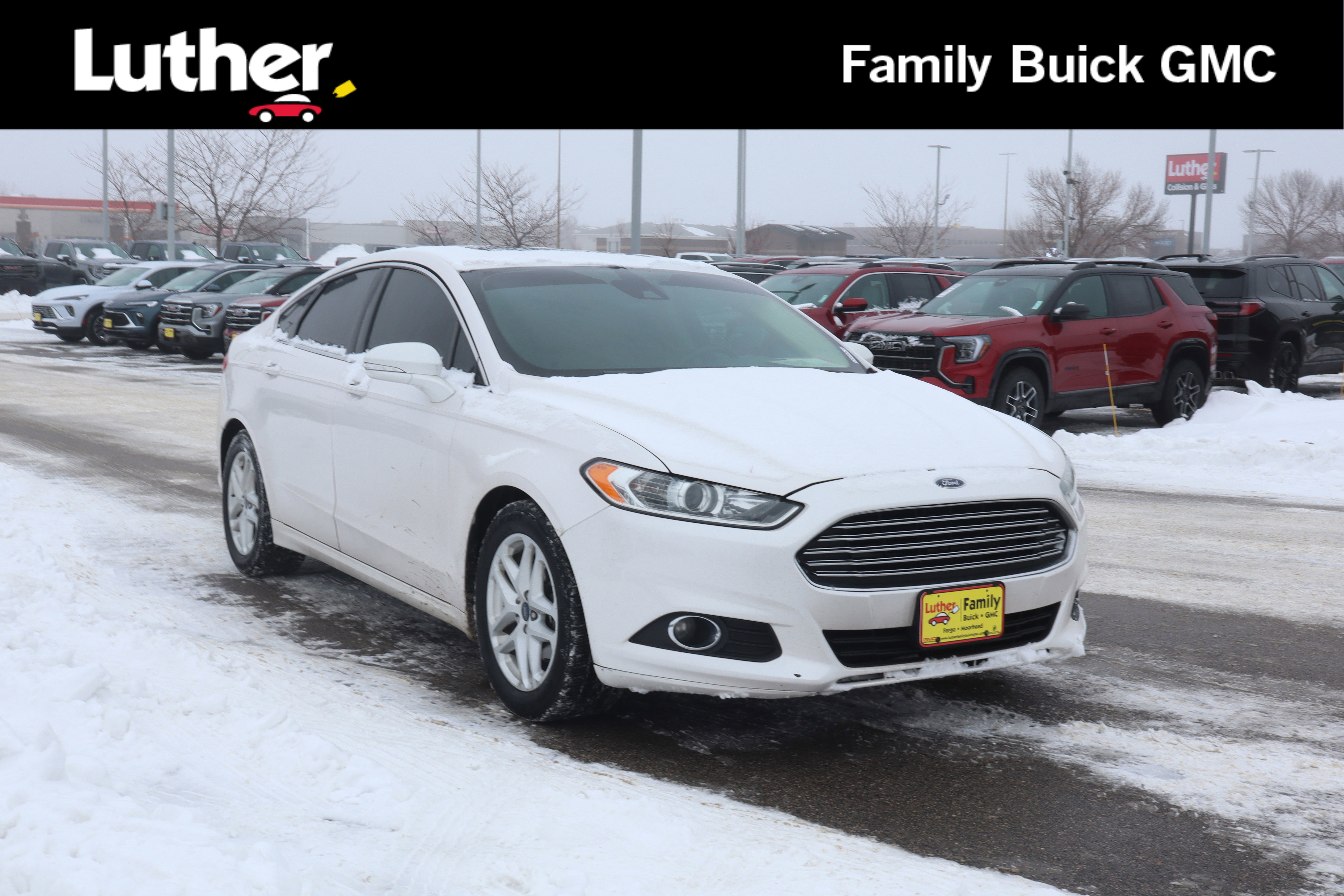 2015 Ford Fusion SE's photo