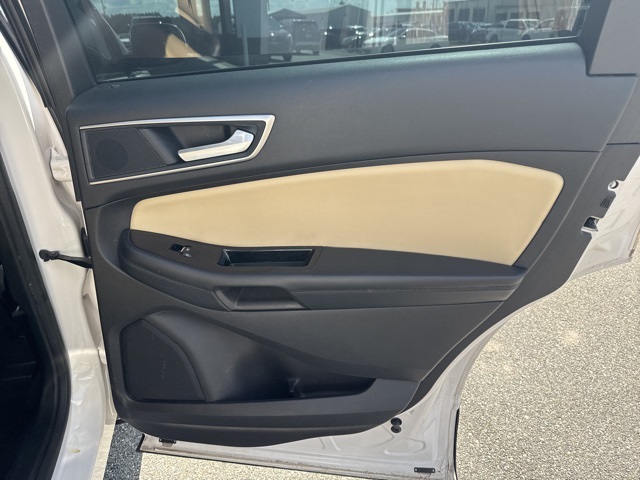 2017 Ford Edge SEL photo 20