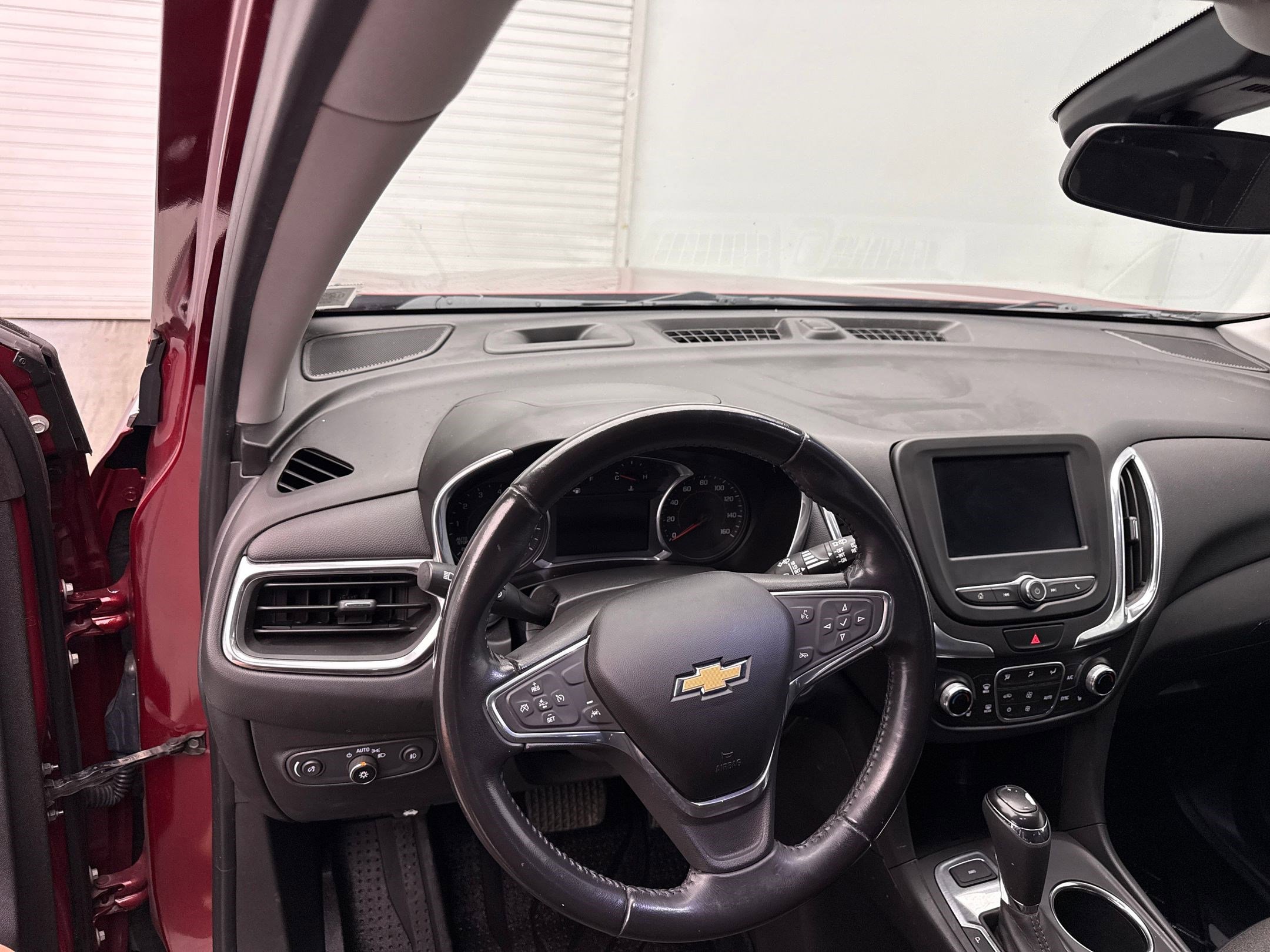2020 Chevrolet Equinox LT photo 4