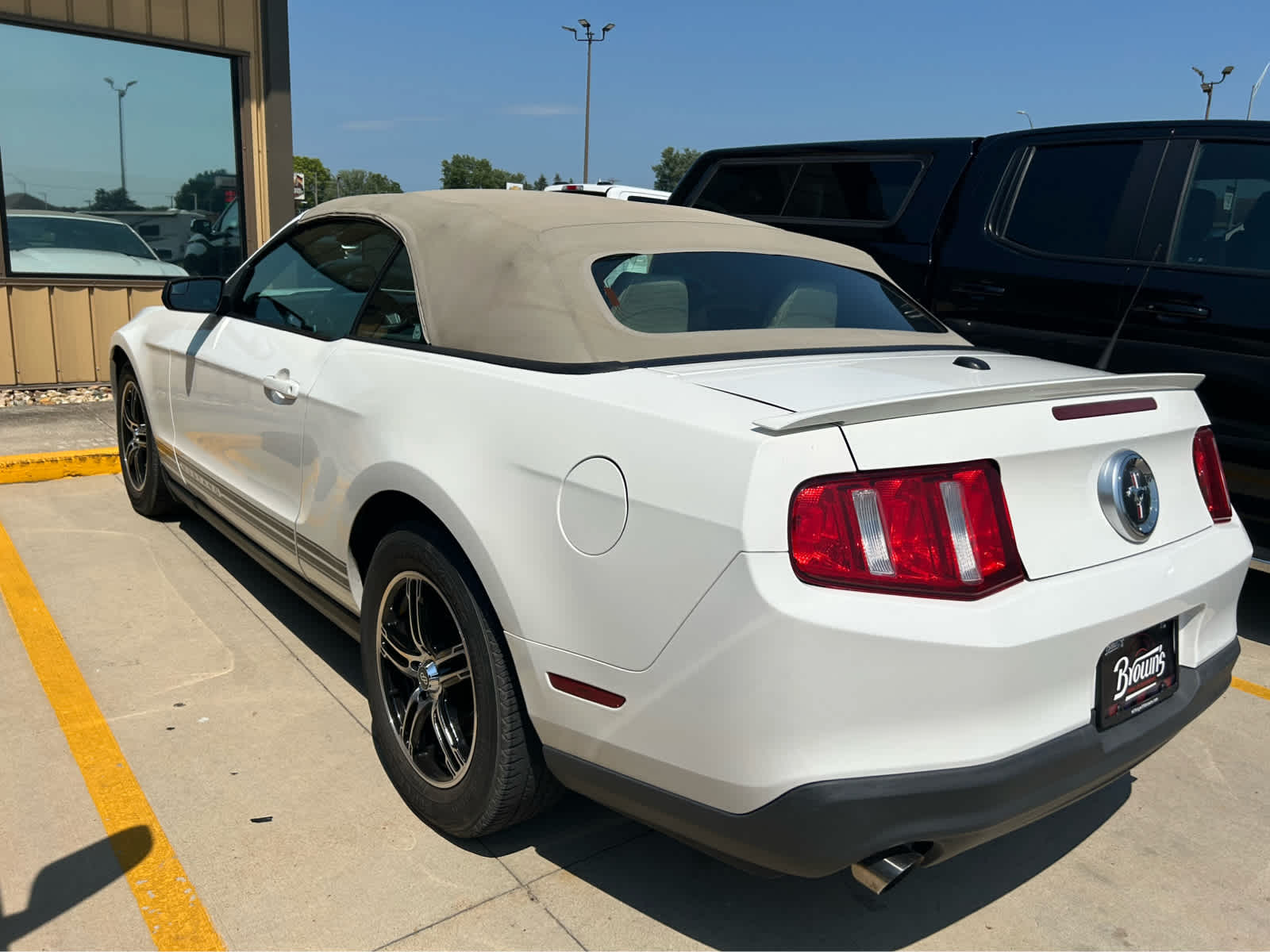 2012 Ford Mustang V6 Premium photo 4