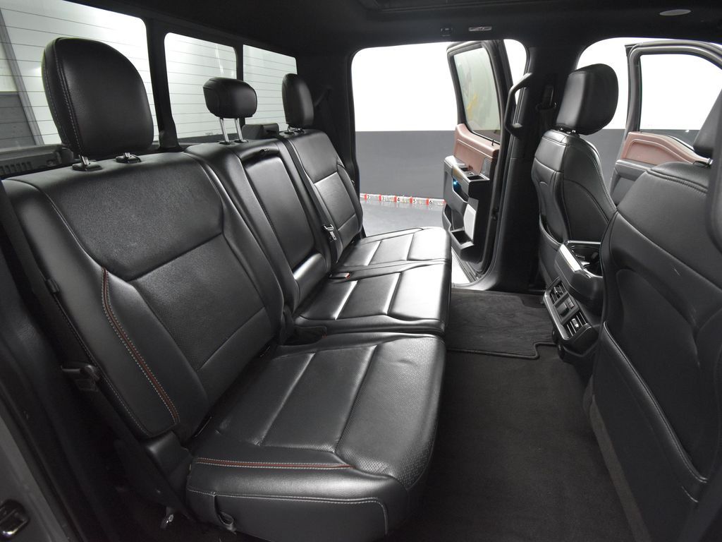 2021 Ford F-150 Lariat photo 31