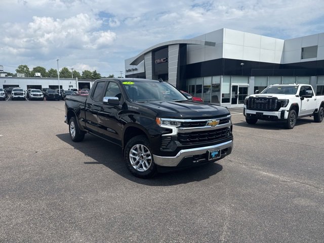 2023 Chevrolet Silverado 1500 LT's photo