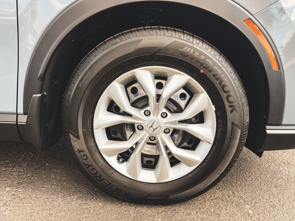 2026 Honda CR-V LX photo 4