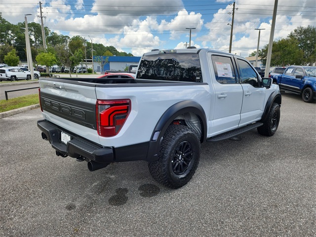 2025 Ford F-150 Raptor photo 3