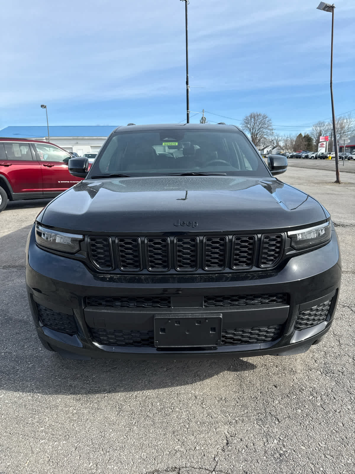 2025 Jeep Grand Cherokee Altitude X photo 2