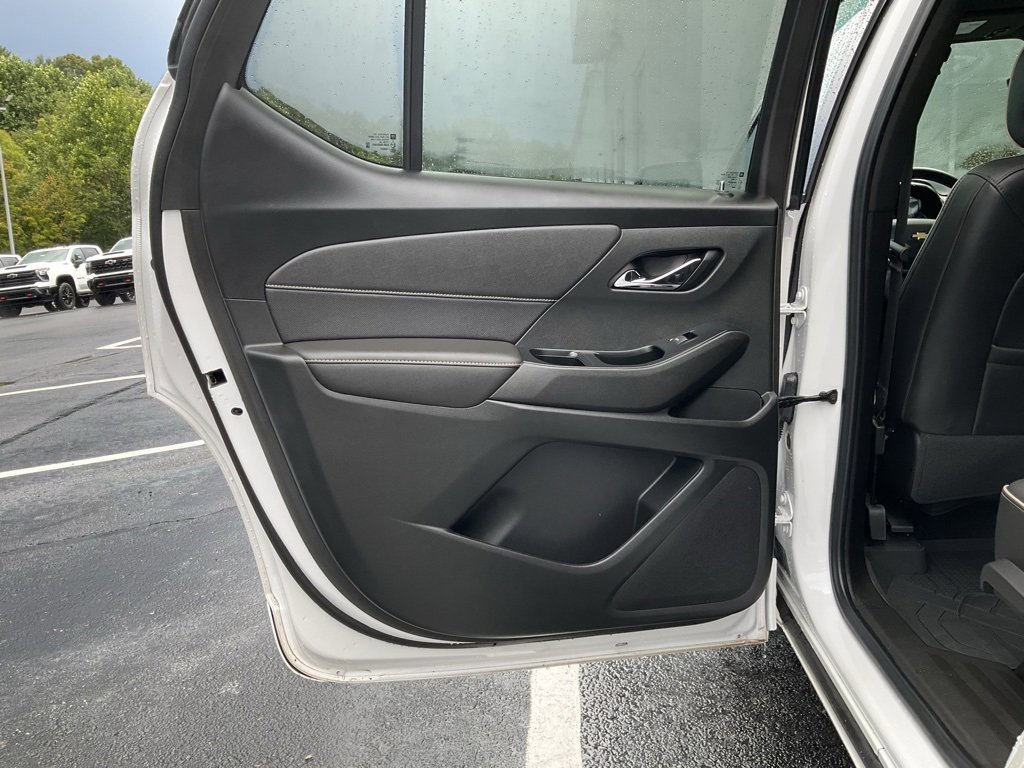 2023 Chevrolet Traverse Premier photo 3
