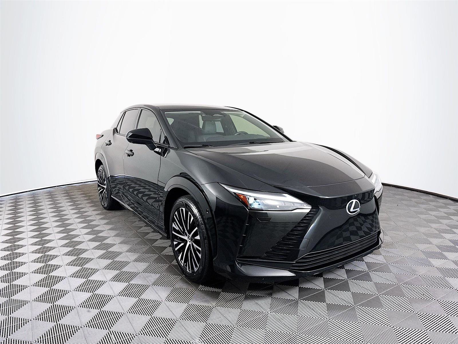 2024 Lexus RZ 450e Premium photo 3