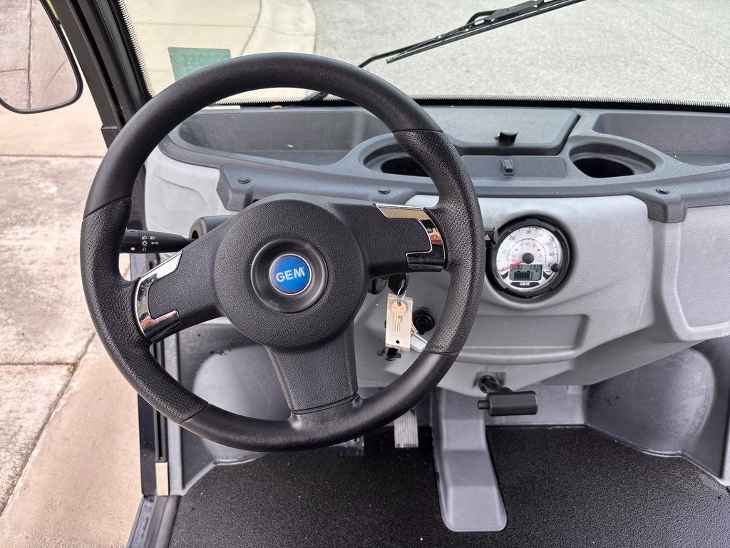 2022 Polaris GEM Standard Bed photo 16