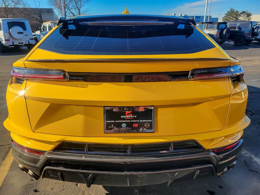 2023 LAMBORGHINI URUS - Image 4