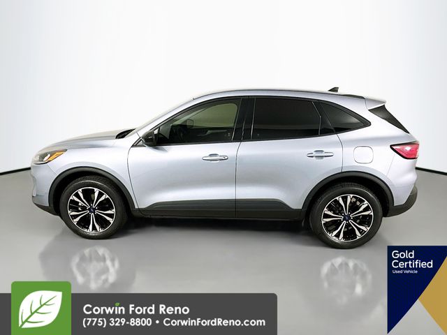 2022 Ford Escape SE photo 3