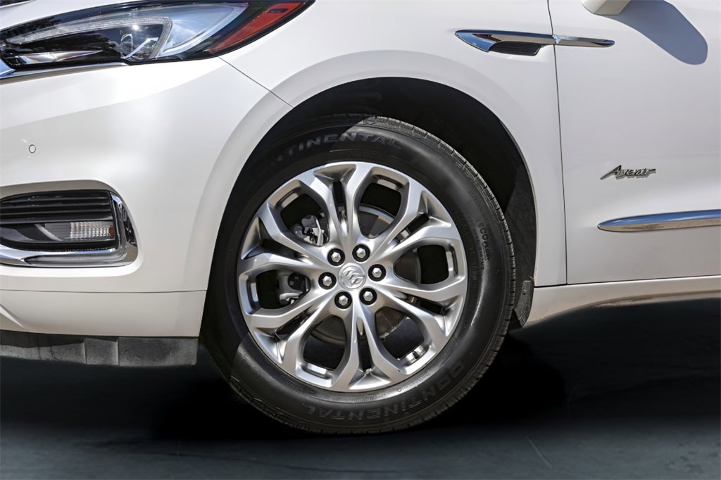 2021 Buick Enclave Avenir photo 3