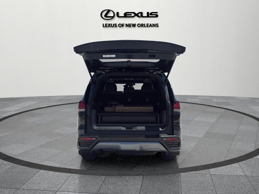 2025 Lexus LX photo 13