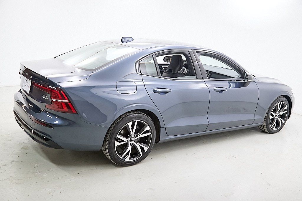 2024 VOLVO S60 - Image 8