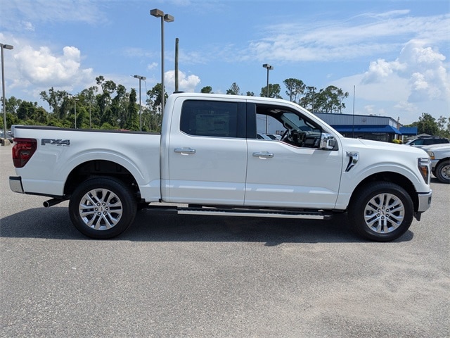 2025 Ford F-150 Lariat photo 3