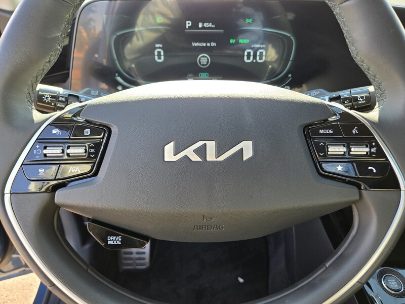 2024 Kia Niro SX Touring photo 22