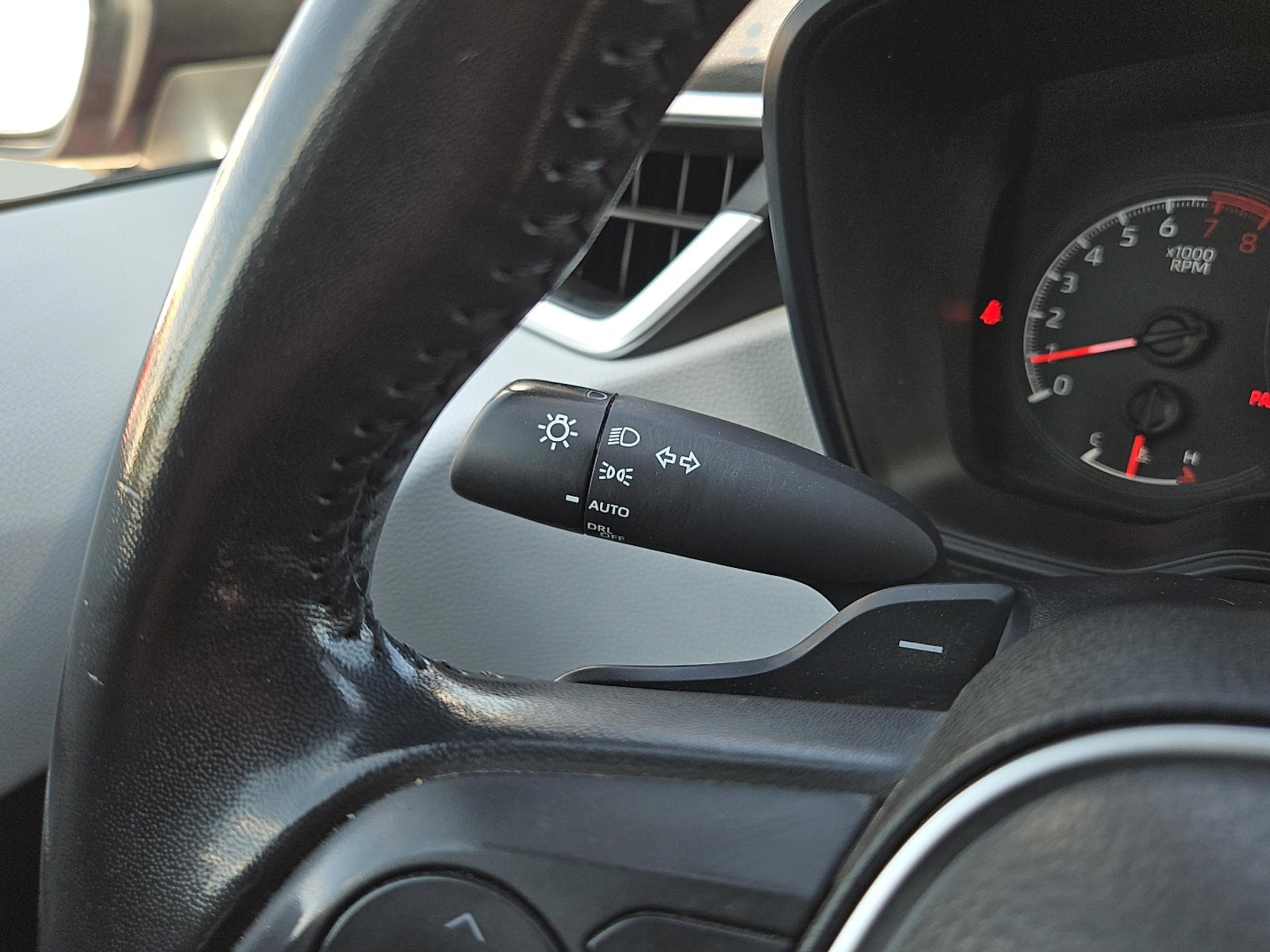 2022 Toyota Corolla SE photo 23