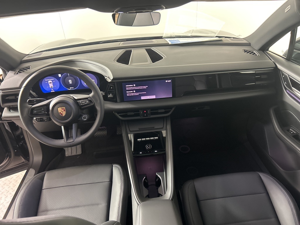 2025 Porsche Macan Electric 4 photo 17