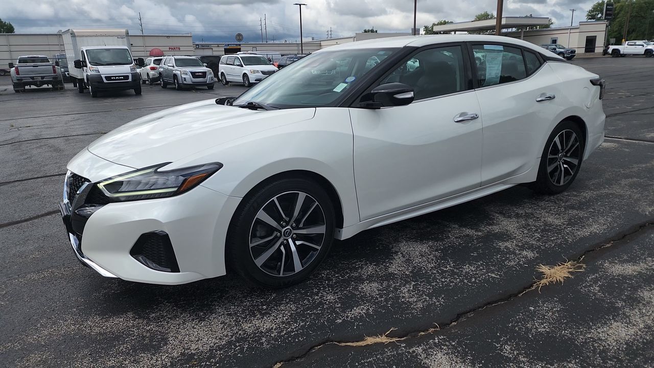 2023 Nissan Maxima SV photo 4