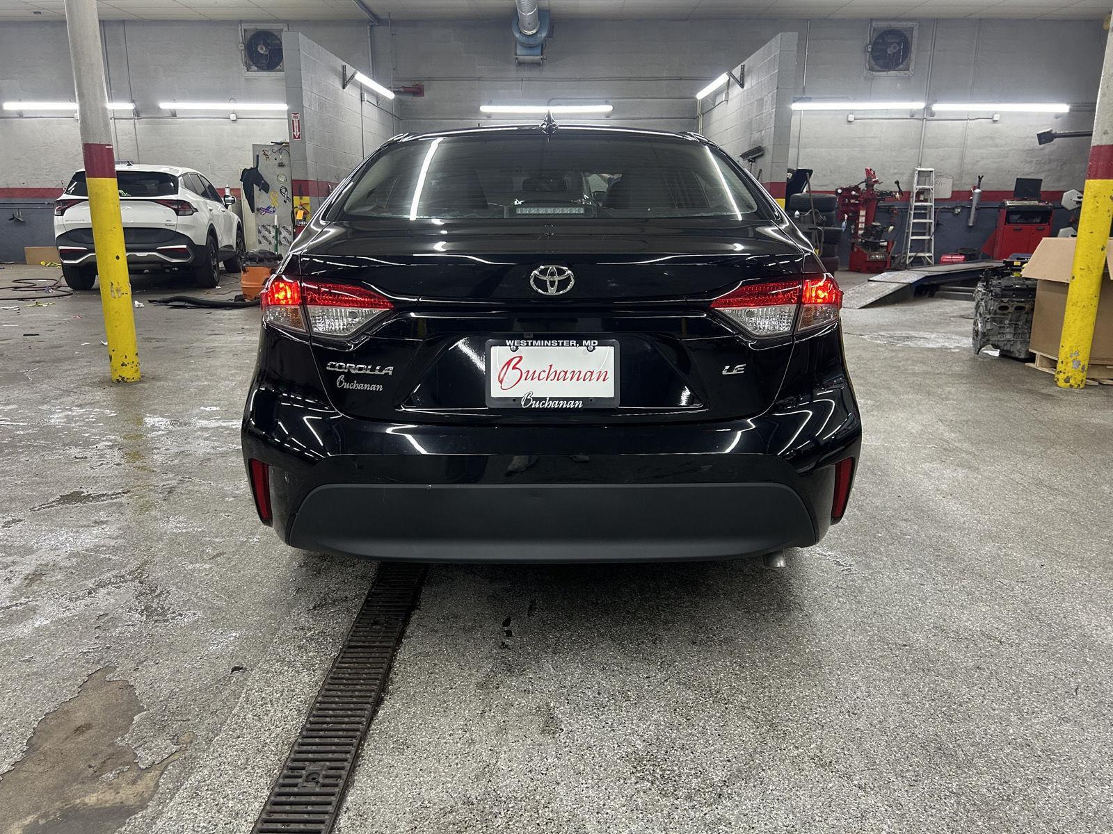 2024 Toyota Corolla LE photo 3