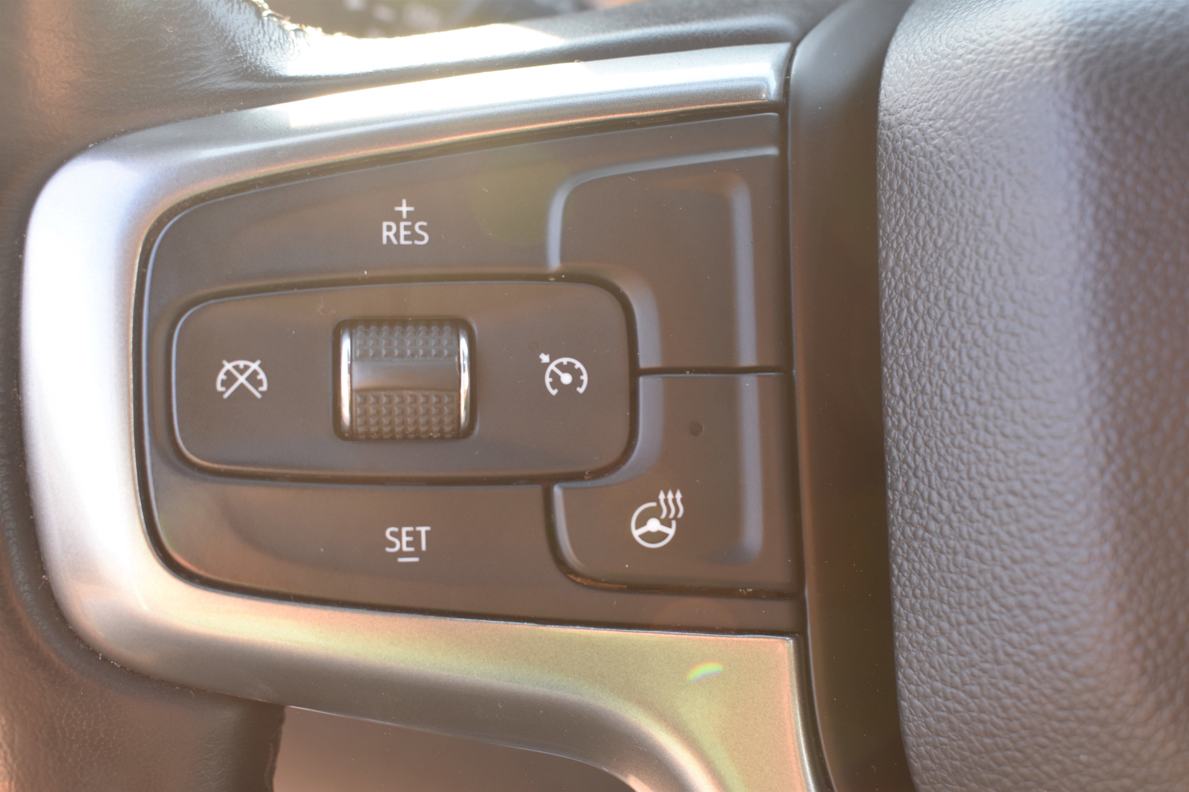 2020 Chevrolet Silverado 1500 RST photo 10