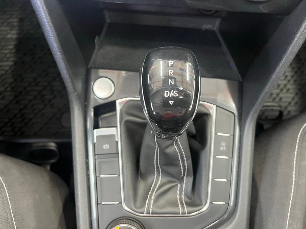 2022 Volkswagen Tiguan S photo 15